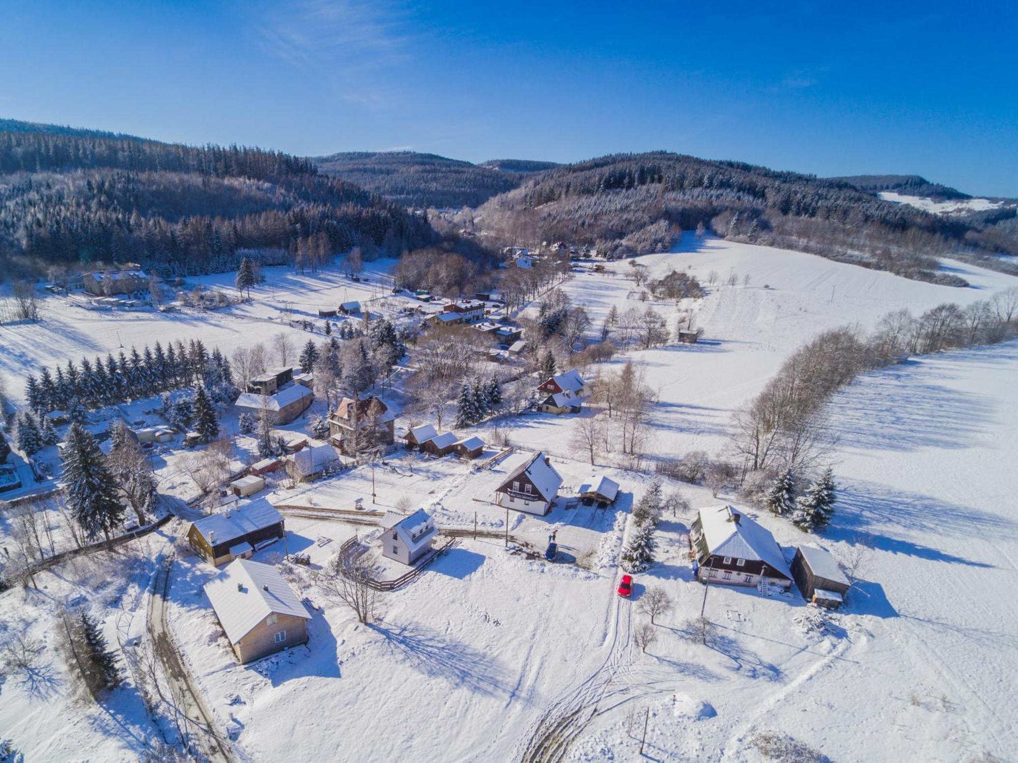 Domek Skowronek Szczytna Luaran gambar