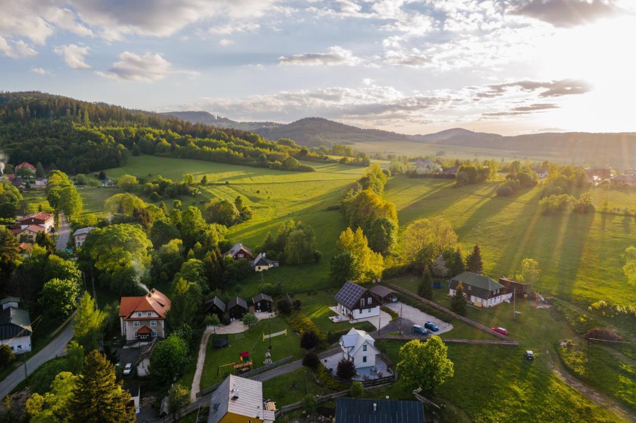 Domek Skowronek Szczytna Luaran gambar